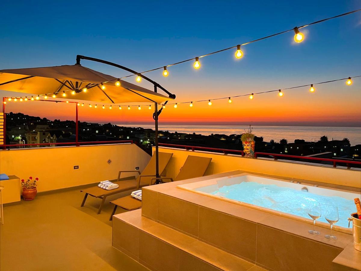 Duca D'Aosta Terrace, Skypool & Sauna Acquedolci Exterior photo